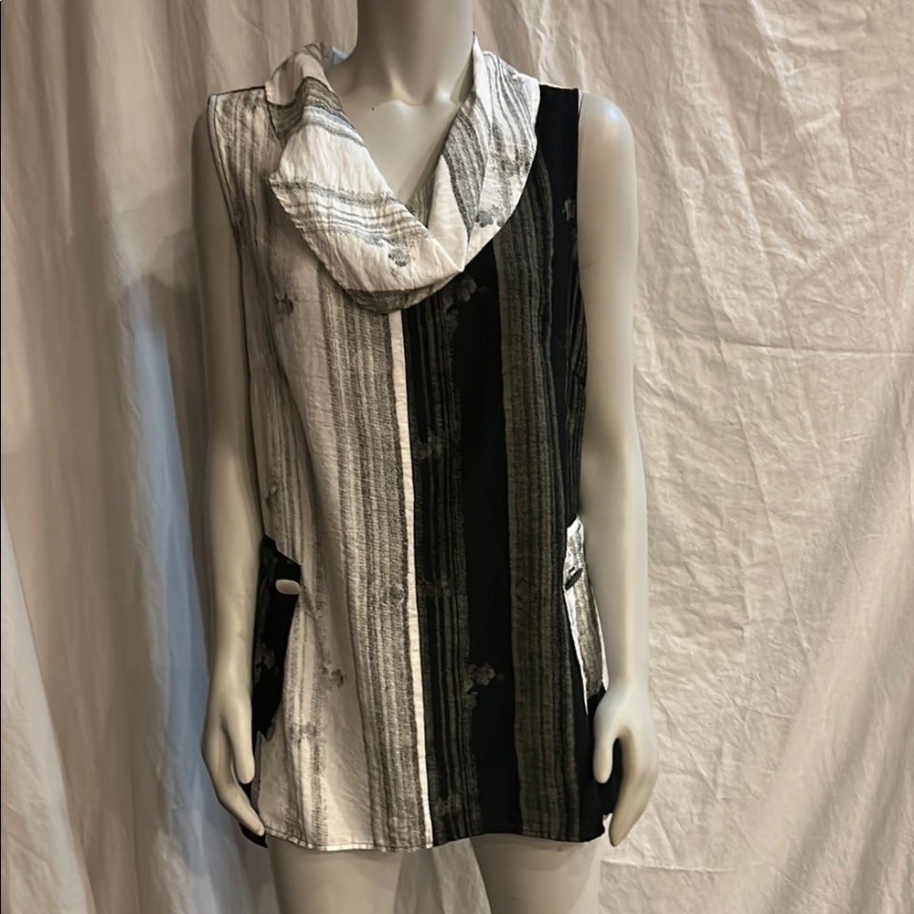 Striped Black and White Sleeveless Top